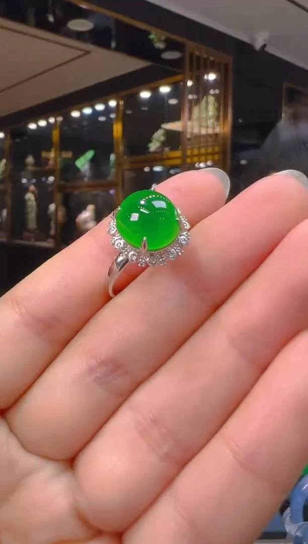 翡翠戒指18K金镶嵌041