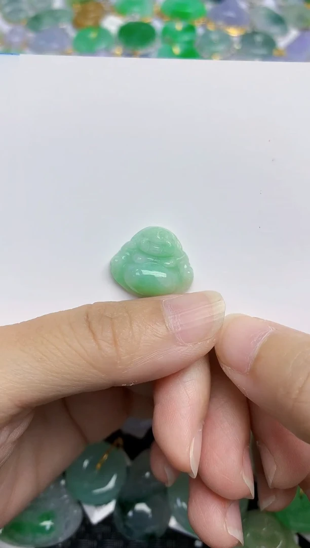 翡翠未镶嵌颈饰天然翡翠A货
