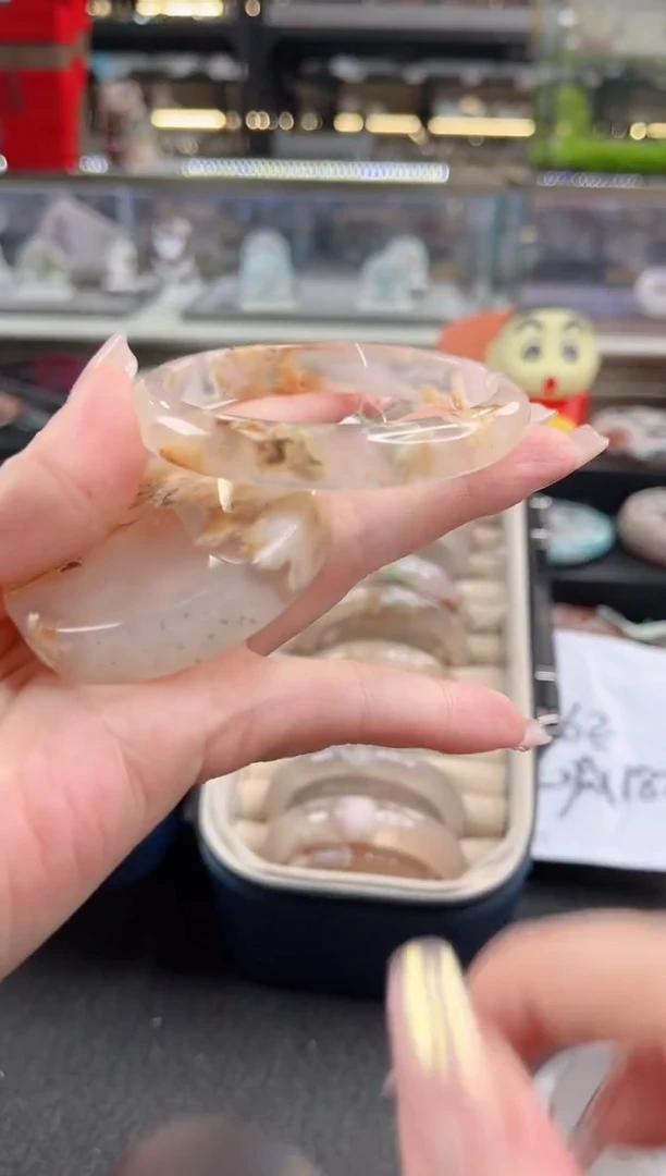 未镶嵌手镯石英质玉56圈口 （赠品镯心）6806161