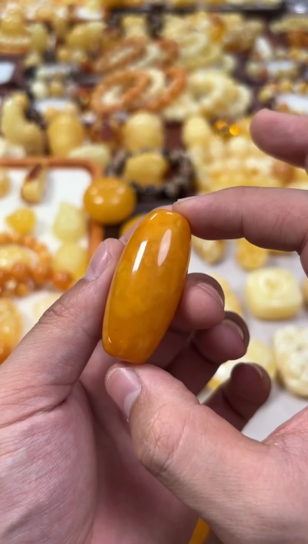 【闪购商品】蜜蜡裸石未镶嵌桶珠