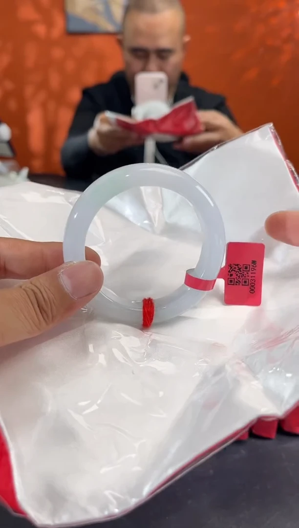 未镶嵌手镯翡翠2   52