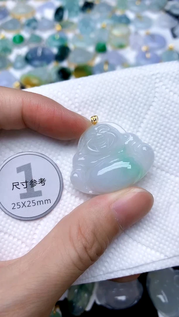 颈饰18K金镶嵌翡翠天然A货翡翠