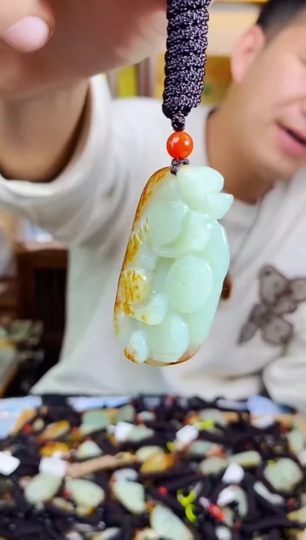 【闪购商品】和田玉颈饰未镶嵌1