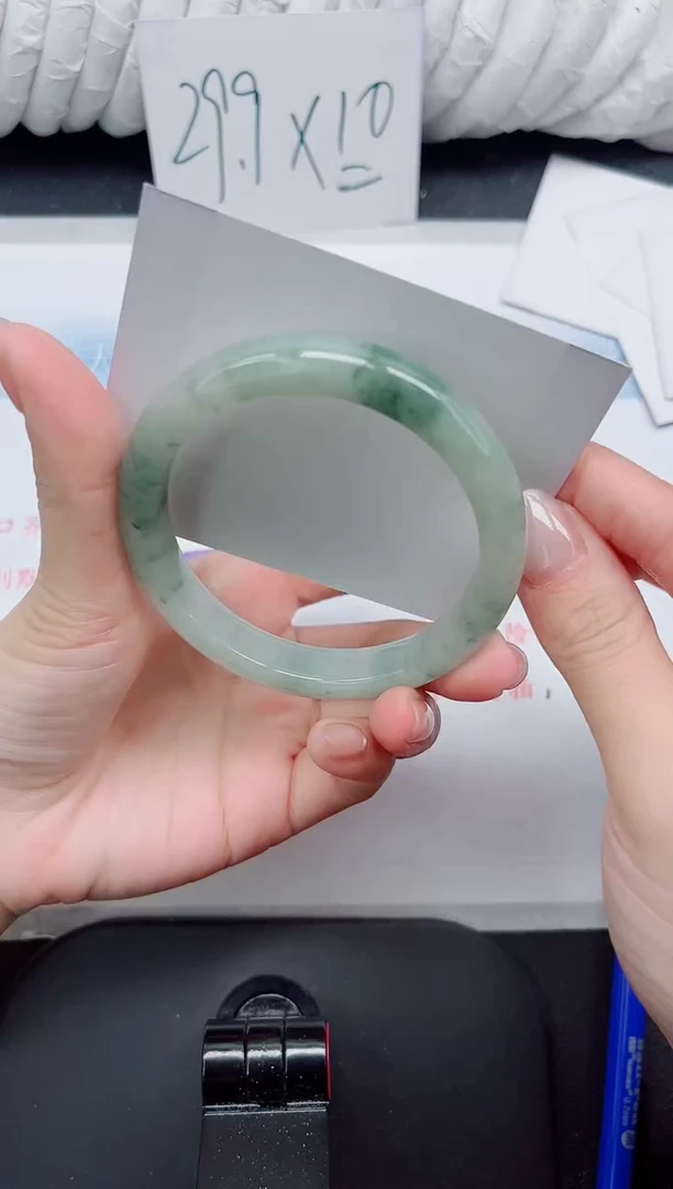 【闪购商品】石英质玉手镯未镶嵌198#58.6