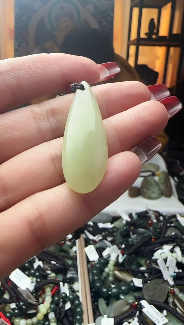 颈饰未镶嵌和田玉090