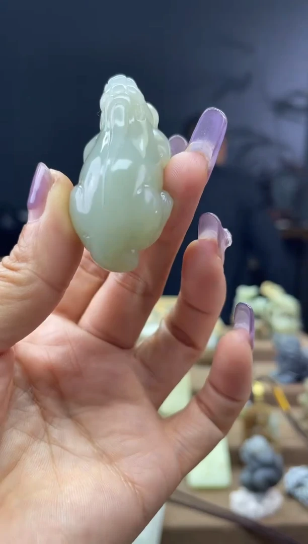 颈饰未镶嵌和田玉1