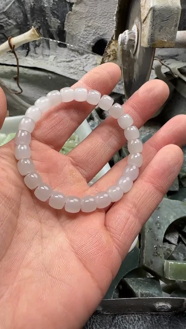 【闪购商品】和田玉颈饰未镶嵌手串