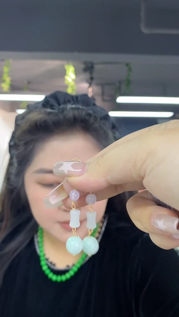 未镶嵌针钠钙石（海纹石）耳饰多样性发其一颜色微差