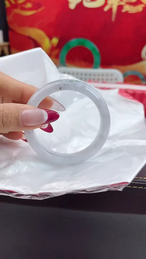 【闪购商品】翡翠手镯未镶嵌翡翠手镯（微瑕）9