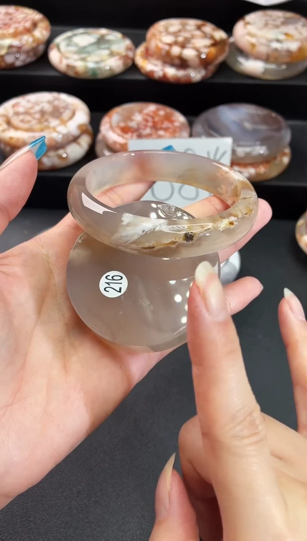 手镯玛瑙/玉髓未镶嵌石英质玉59圈58/59带(赠送镯心)