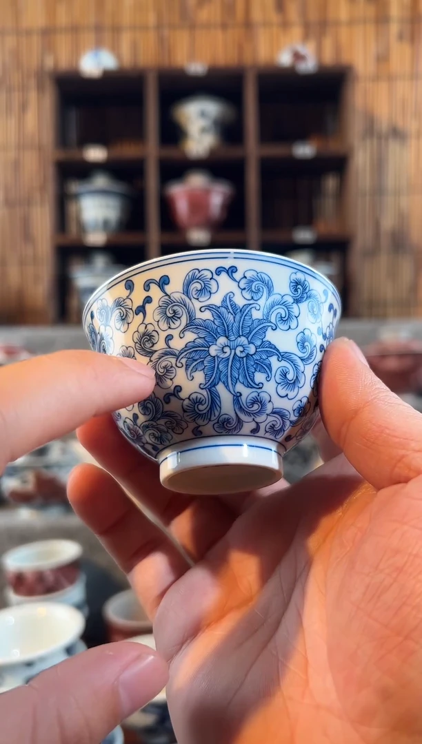 【闪购商品】天禄呀那次缠枝莲杯子086