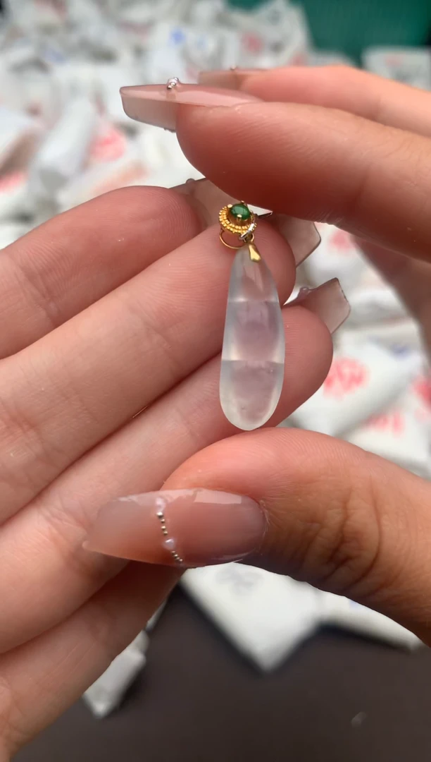 【闪购商品】翡翠挂件18K金镶嵌一