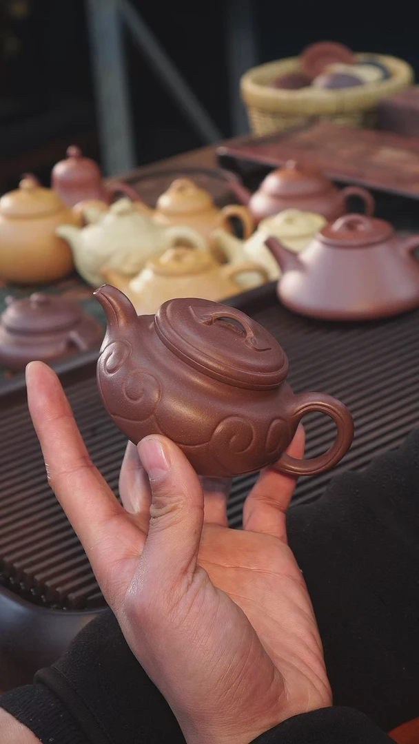 【闪购商品】紫砂茶壶预定：180cc特练紫泥仿古如意壶