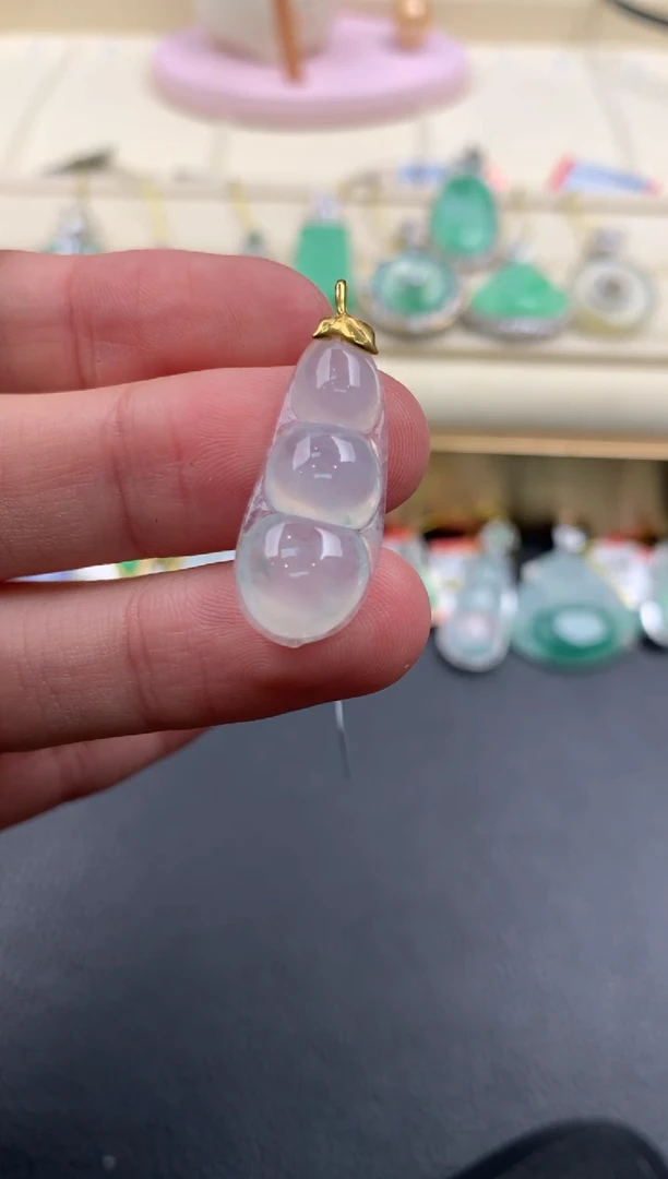 【闪购商品】翡翠颈饰18K金镶嵌A730