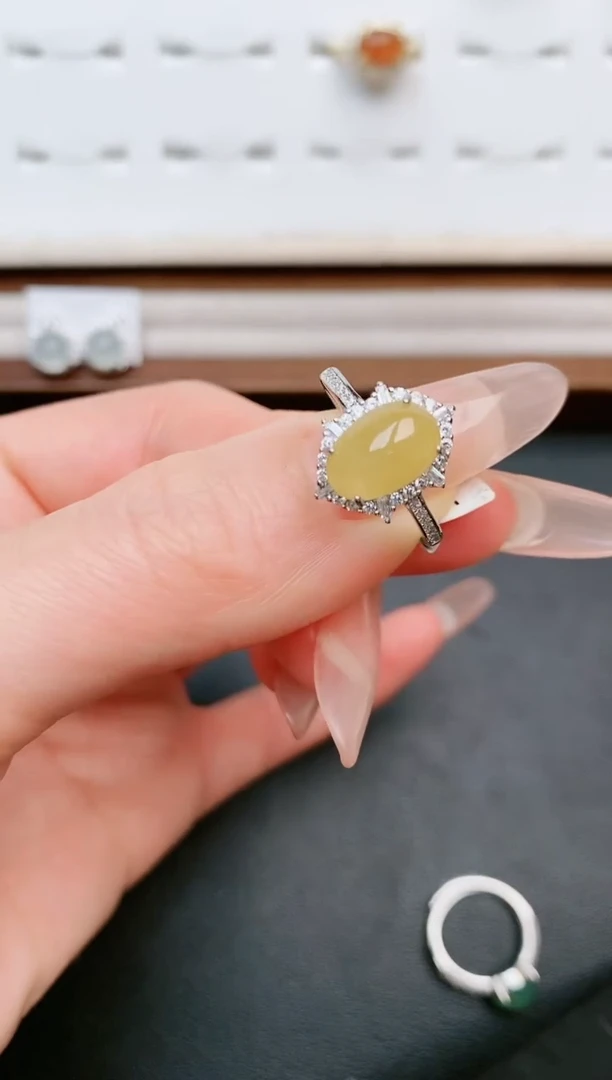 【闪购商品】翡翠戒指银S925镶嵌.....