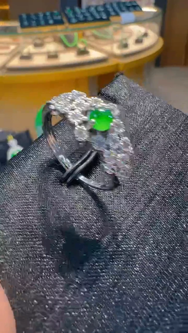 【闪购商品】翡翠戒指合金多样性发货一件