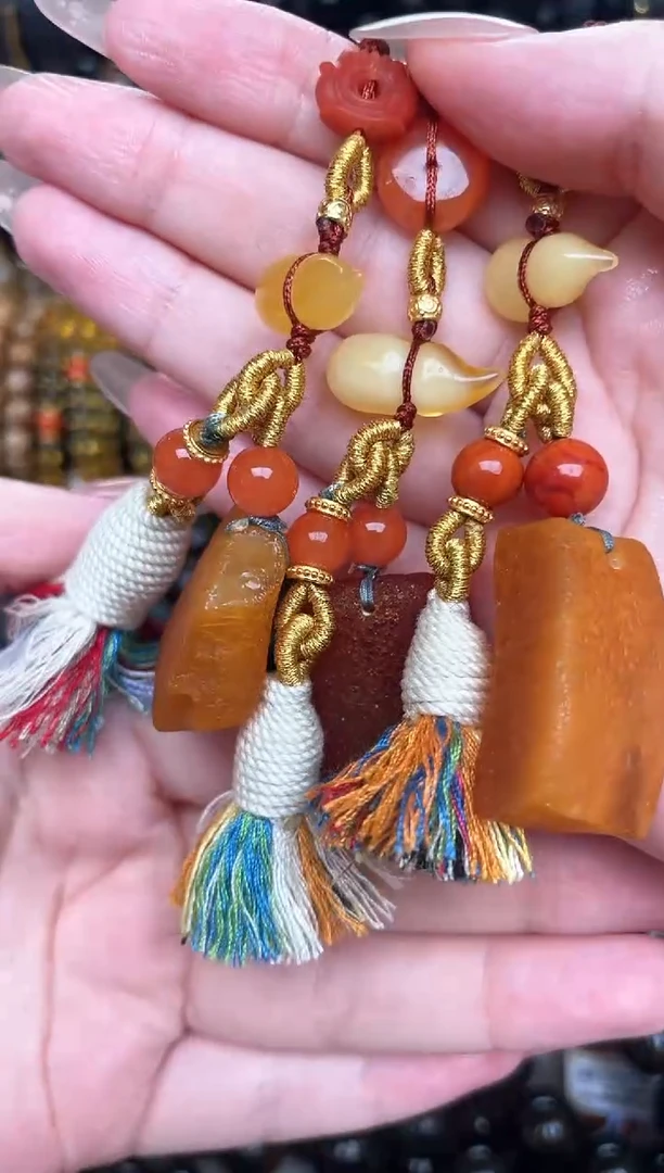 未镶嵌琥珀裸石海漂琥珀原石手机挂件多样性发其中一件