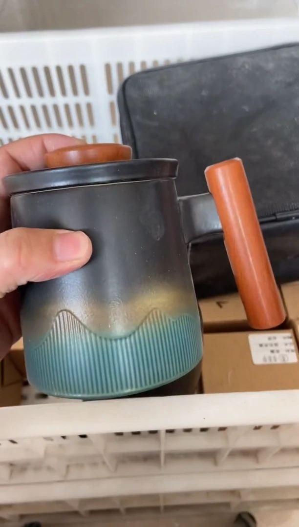 杯无运费险有瑕疵的摄影的产品有使用过的痕迹有点脏介意勿拍