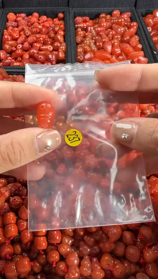 【闪购商品】南红玛瑙颈饰未镶嵌1