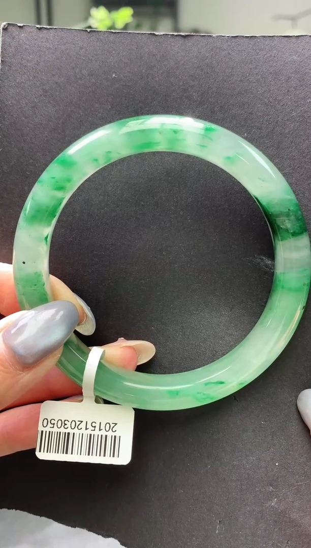 未镶嵌手镯石英质玉 序号圈口60