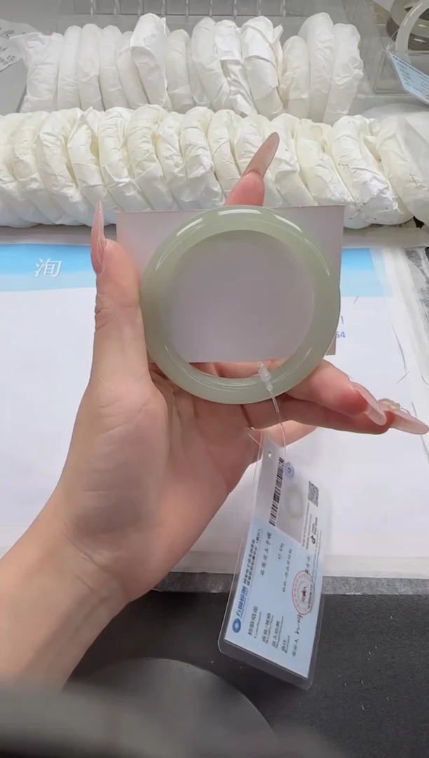 石英质玉手镯未镶嵌179-58.2