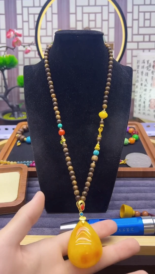 14K金镶嵌颈饰蜜蜡X15