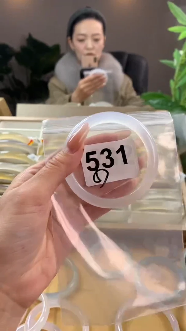 【闪购商品】玛瑙/玉髓手镯未镶嵌531