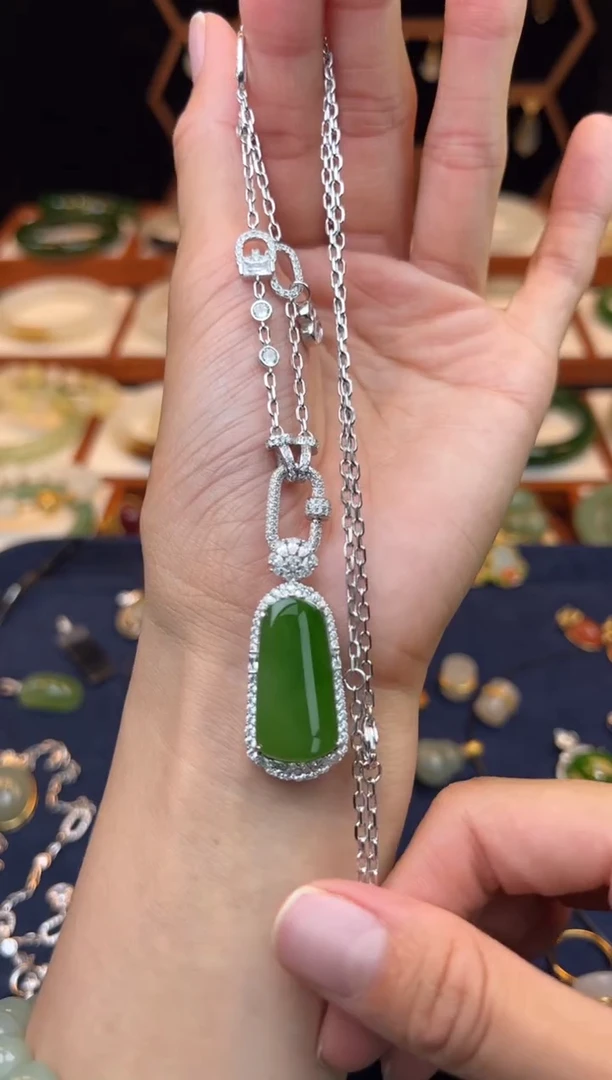 银S925镶嵌和田玉挂件木****8福利