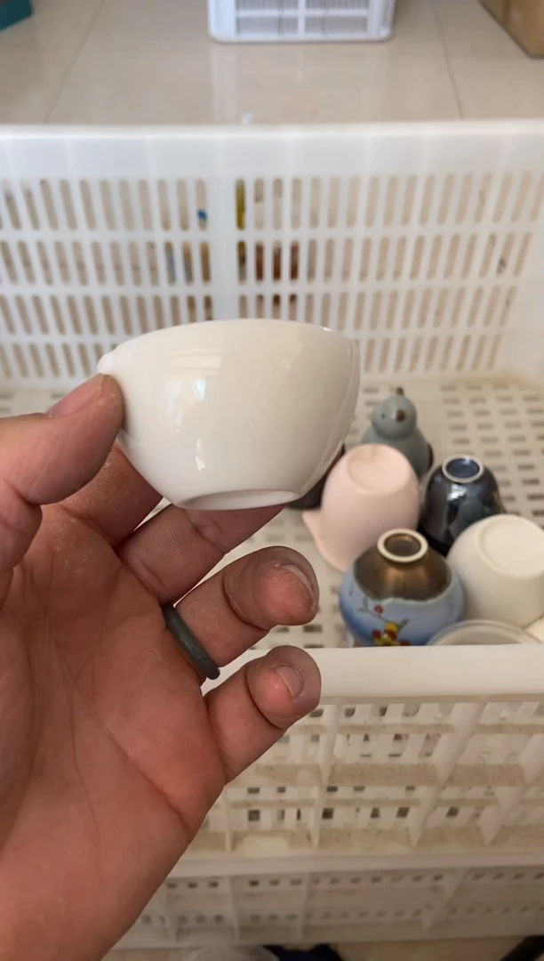 杯无运费险有瑕疵的摄影的产品有使用过的痕迹有点脏介意勿拍