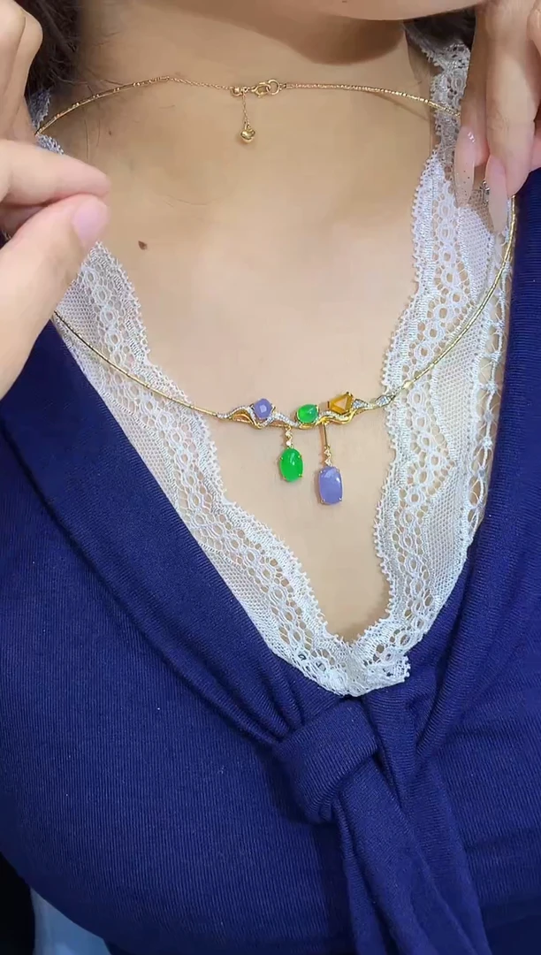 颈饰18K金镶嵌翡翠889-春日珠宝