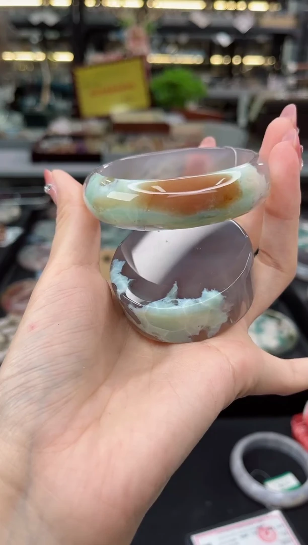 【闪购商品】石英质玉手镯未镶嵌56圈口（赠品镯心）S36370