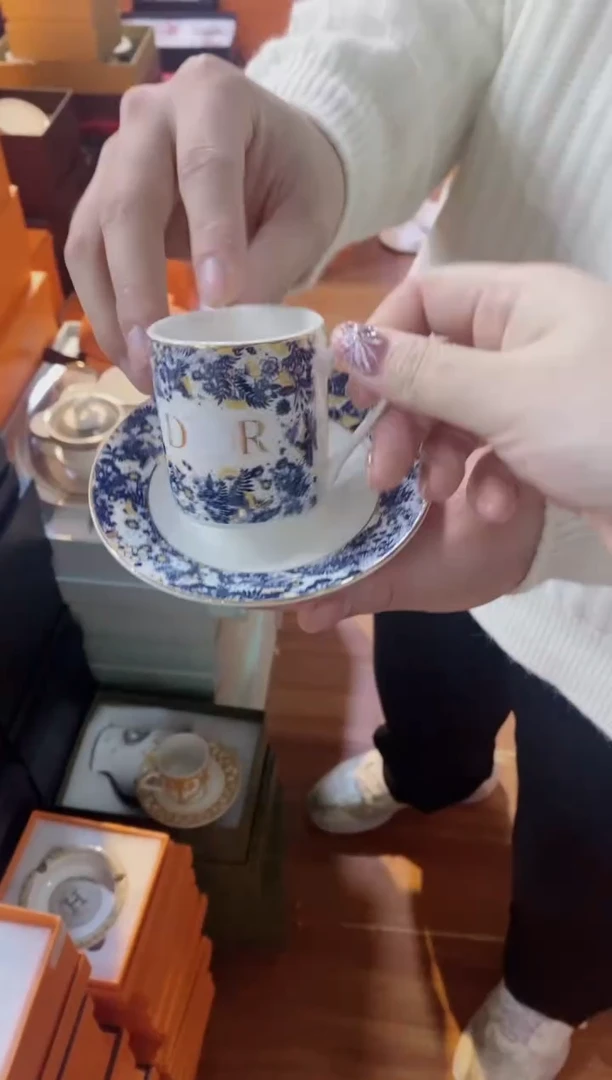 【闪购商品】杯鸿辉家品牌瓷器，京东包邮！