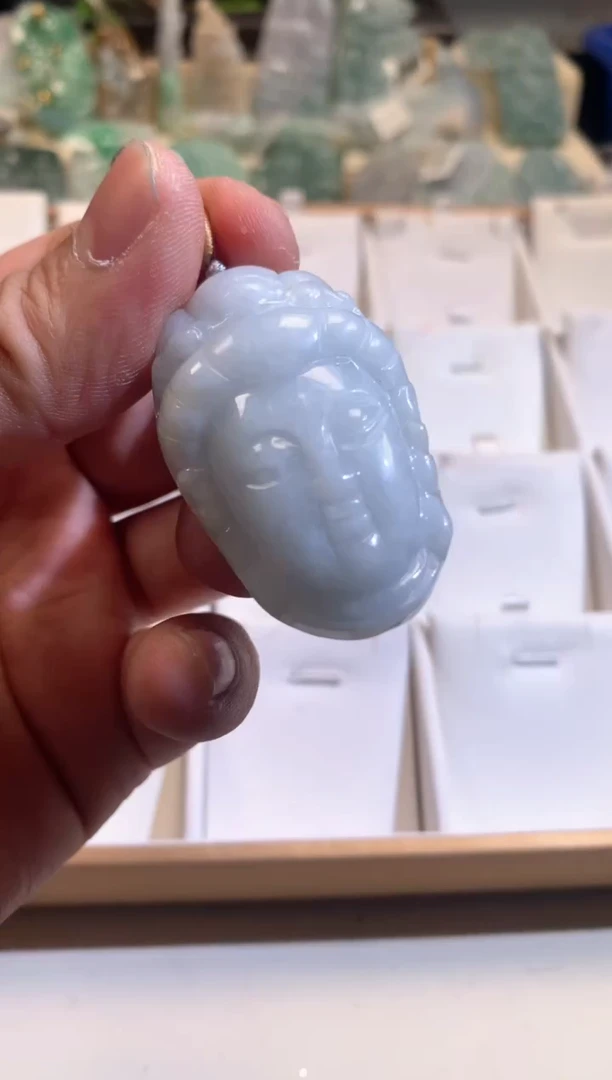 【闪购商品】翡翠颈饰未镶嵌02/12/185