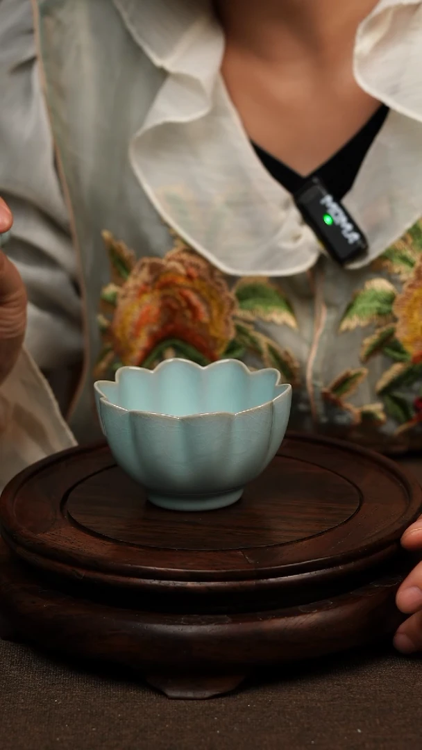 瓷片天青色莲花杯 100ML微瑕不带礼盒