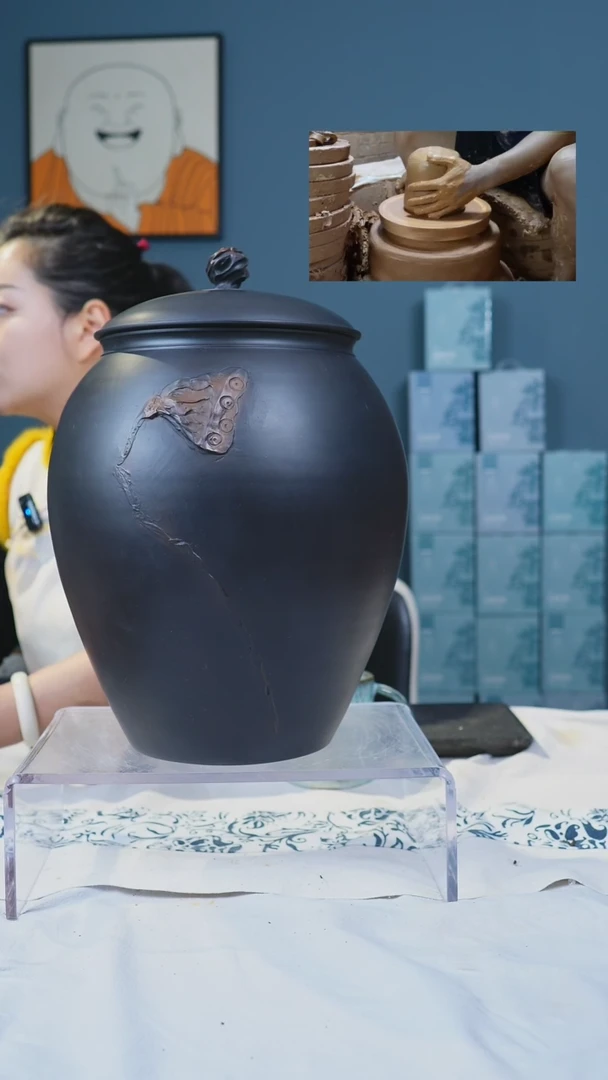 【闪购商品】建水紫陶纯手工存茶缸堆雕莲蓬