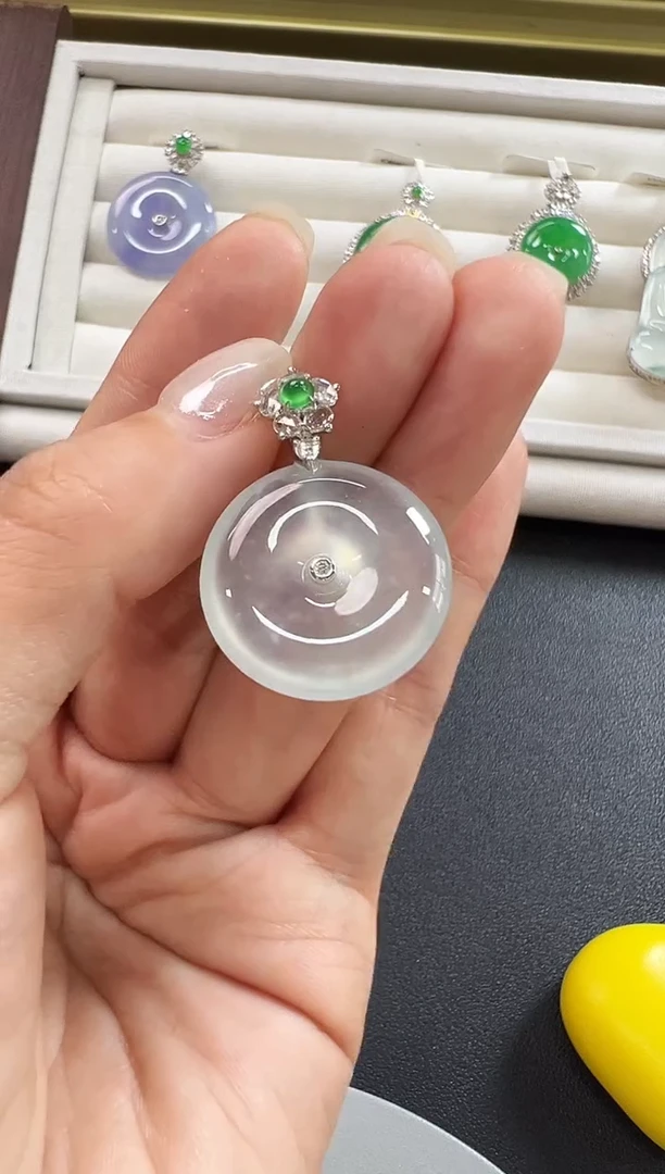 颈饰18K金镶嵌翡翠KXJW1212-044