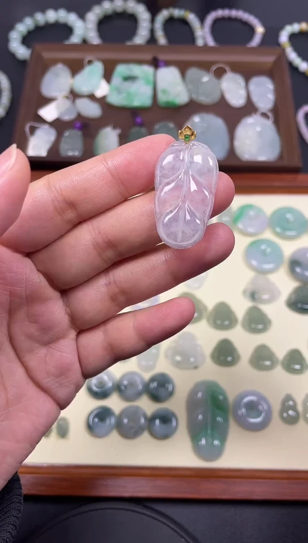 吊坠(不含链)18K金镶嵌翡翠冰叶子