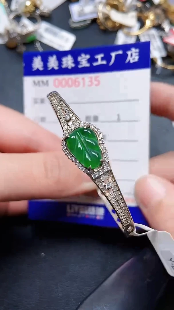 颈饰银S925镶嵌翡翠6135