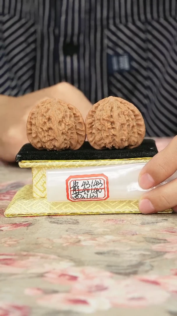 把件文玩核桃白狮子