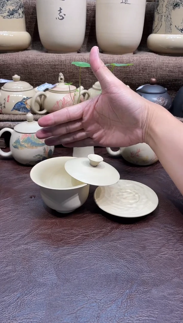 泥塑王宇白泥小白菜盖碗130cc