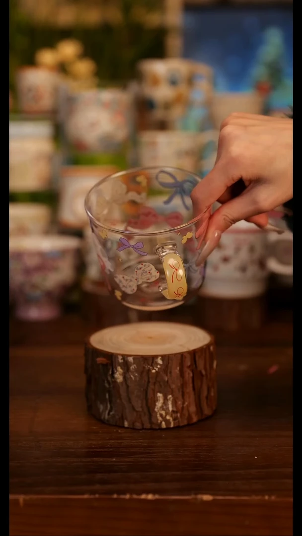玻璃杯 彩色蝴蝶结