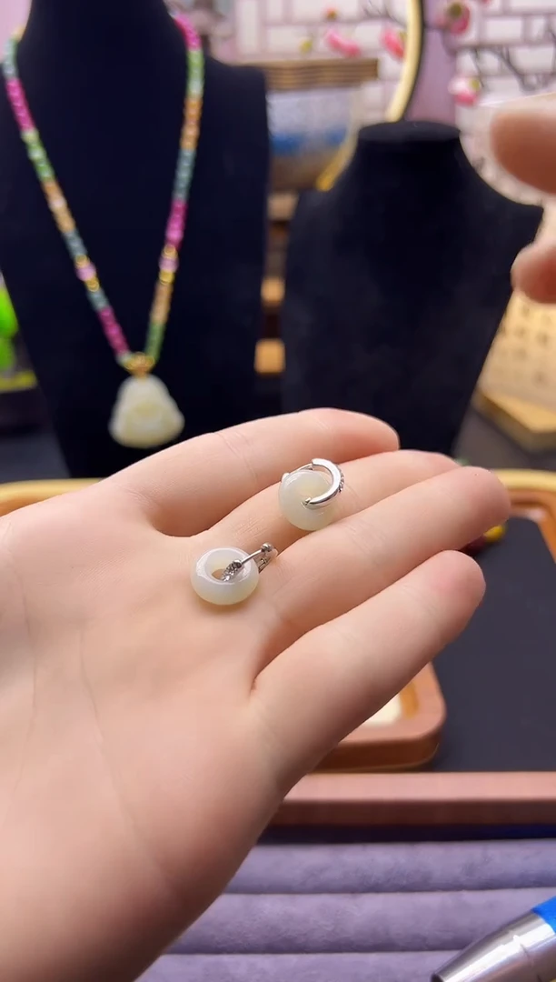 【闪购商品】和田玉耳饰银S925镶嵌E394