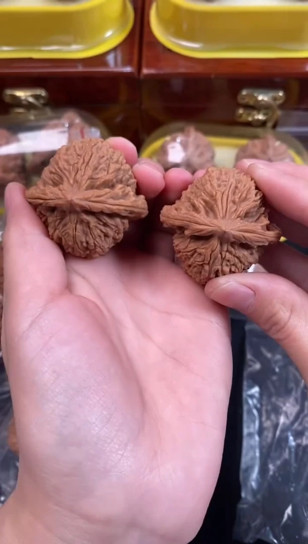 把件文玩核桃南疆石40尺s746