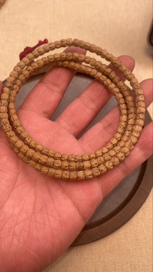 吊坠柏香籽/百香籽柏香籽