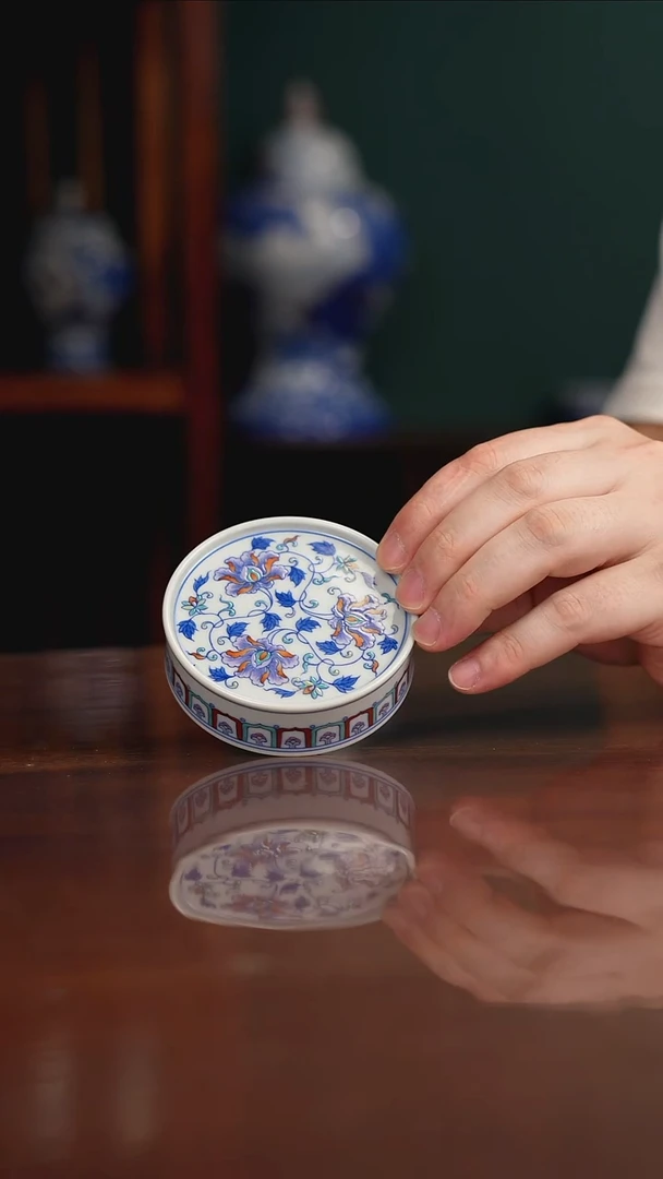 空山明月 新斗彩 缠枝牡丹盖置 香插 两用