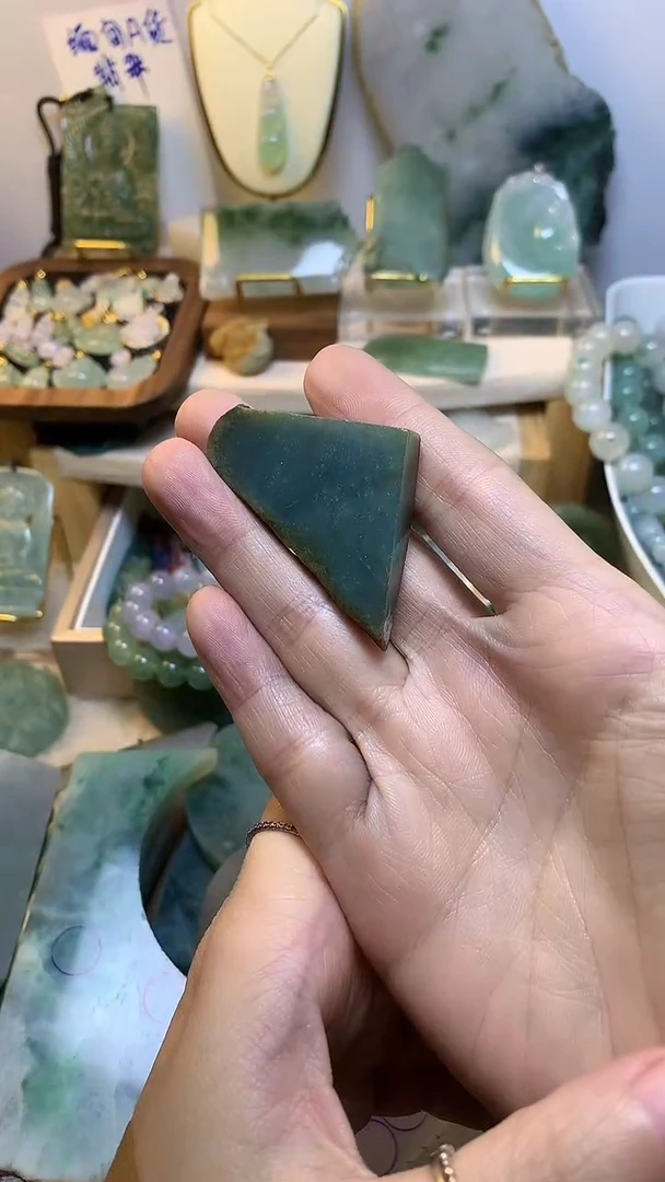未镶嵌挂件翡翠 缅甸A货翡翠，没有运费险