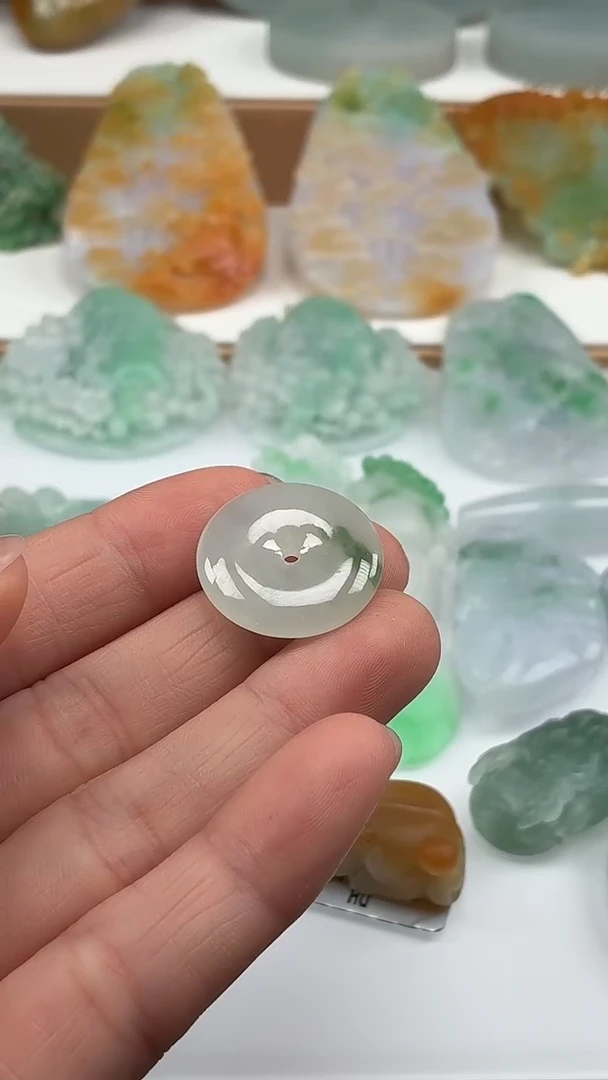 颈饰未镶嵌翡翠天然翡翠