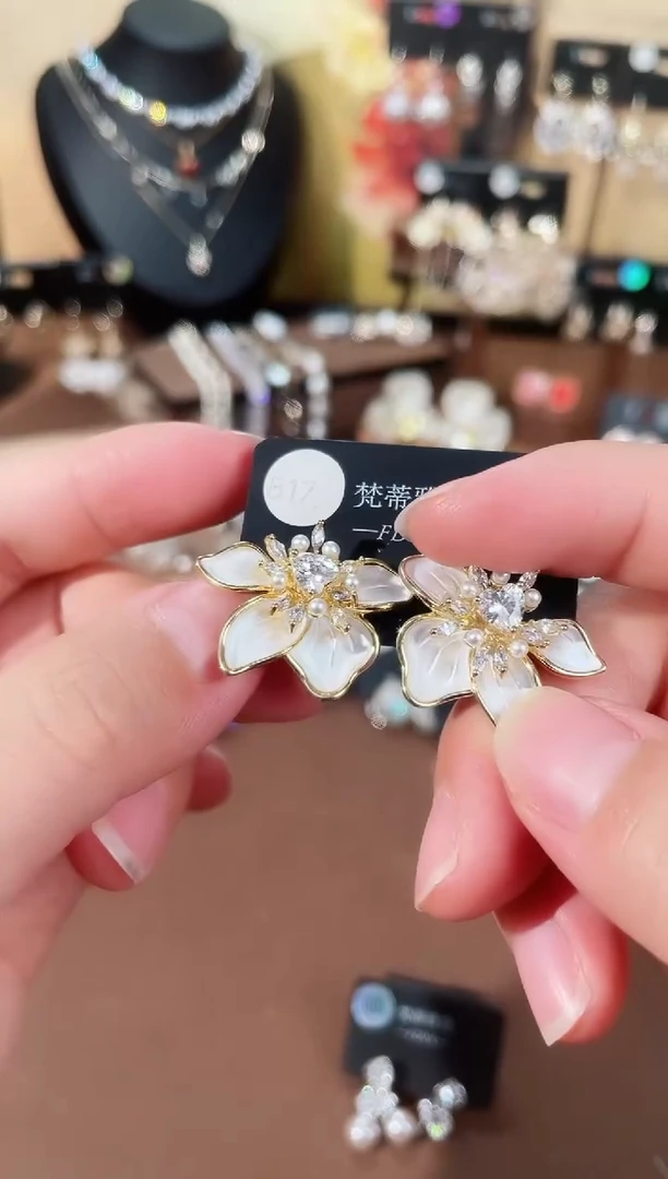 铜合金合成立方氧化锆925银梵817