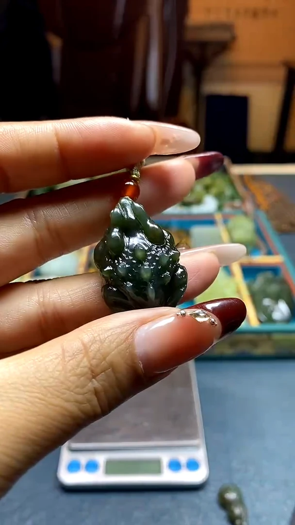 颈饰未镶嵌和田玉多样化发货，拍一发一