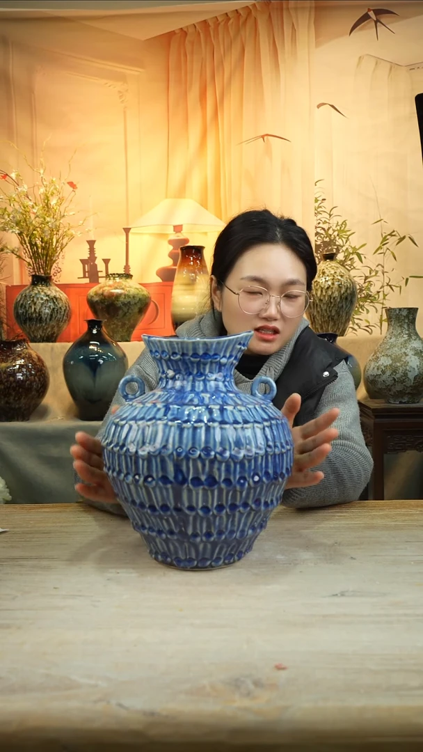 高度27 口经12 花瓶
